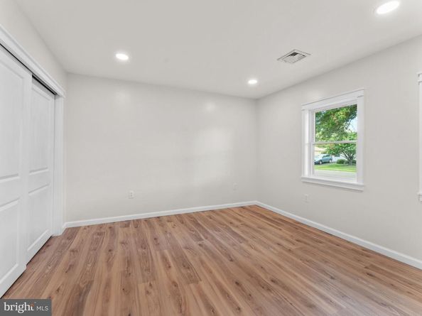 23 Flower Lane, Levittown PA 19055