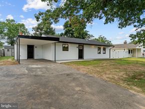 23 Flower Lane, Levittown PA 19055