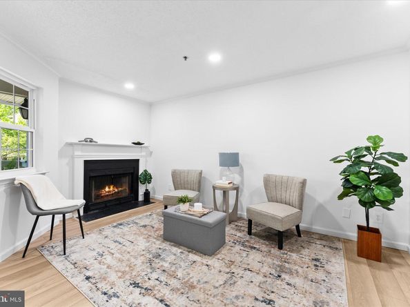 1504 Lincoln Way 400, Mclean VA 22102