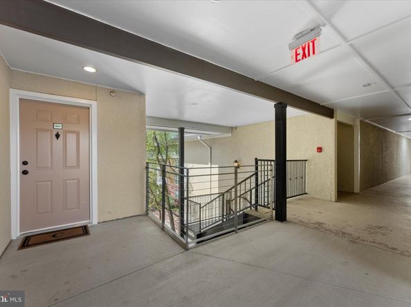 1504 Lincoln Way 400, Mclean VA 22102