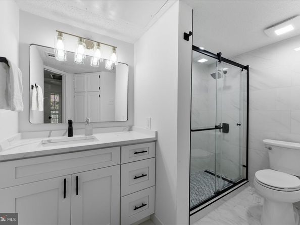 1504 Lincoln Way 400, Mclean VA 22102