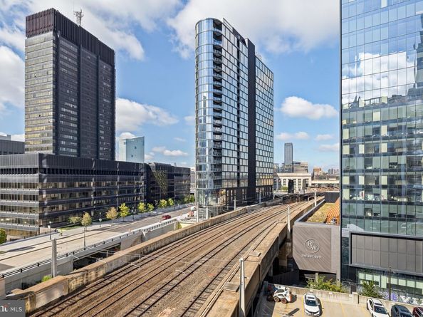 2200 Arch Street 612, Philadelphia PA 19103
