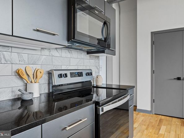 2200 Arch Street 612, Philadelphia PA 19103