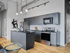 2200 Arch Street 612, Philadelphia PA 19103