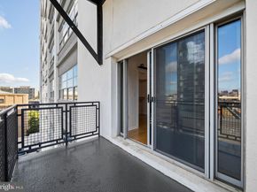 2200 Arch Street 612, Philadelphia PA 19103