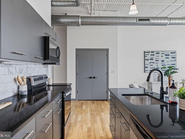 2200 Arch Street 612, Philadelphia PA 19103