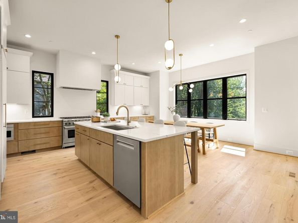 5452 Mohican Road, Bethesda MD 20816