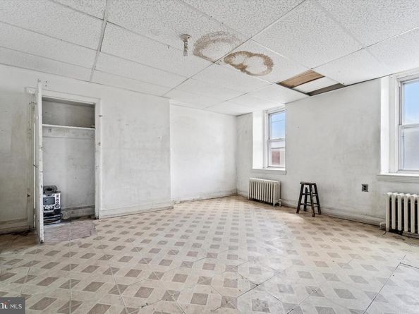 2211 N 2nd Street, Philadelphia PA 19133