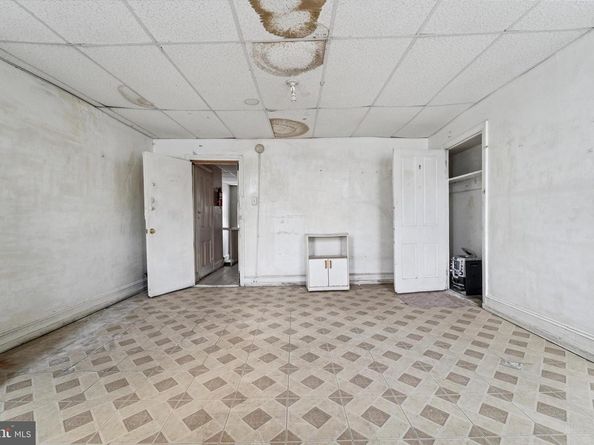 2211 N 2nd Street, Philadelphia PA 19133