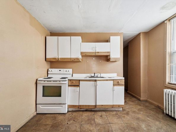 2211 N 2nd Street, Philadelphia PA 19133