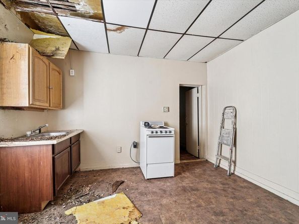 2211 N 2nd Street, Philadelphia PA 19133