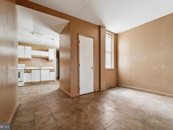 2211 N 2nd Street, Philadelphia PA 19133