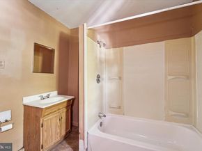 2211 N 2nd Street, Philadelphia PA 19133