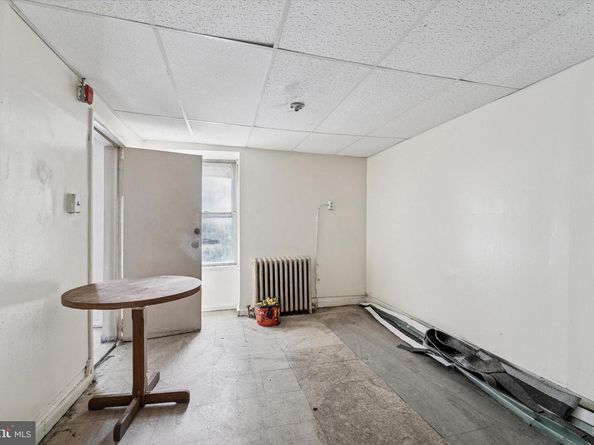 2211 N 2nd Street, Philadelphia PA 19133