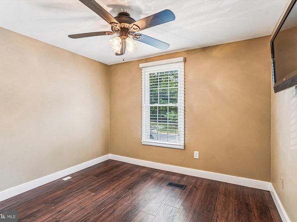 11708 Mossy Creek Lane, Reston VA 20191