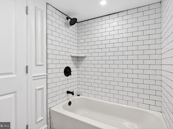 5821 Cobbs Creek, Philadelphia PA 19143