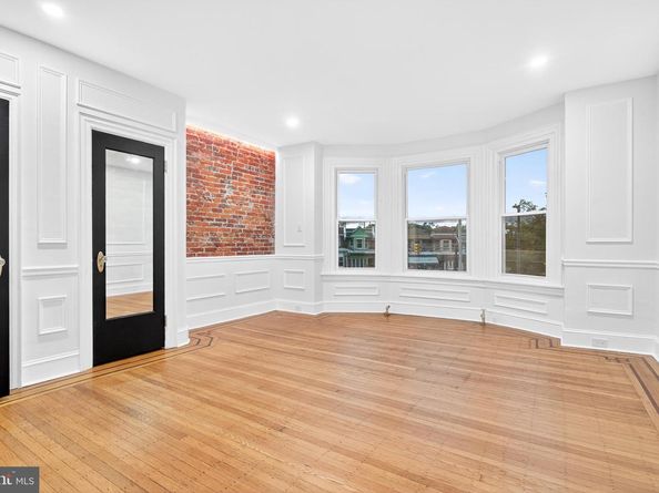 5821 Cobbs Creek, Philadelphia PA 19143