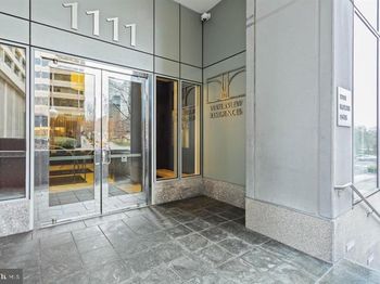 1111 19TH Street N