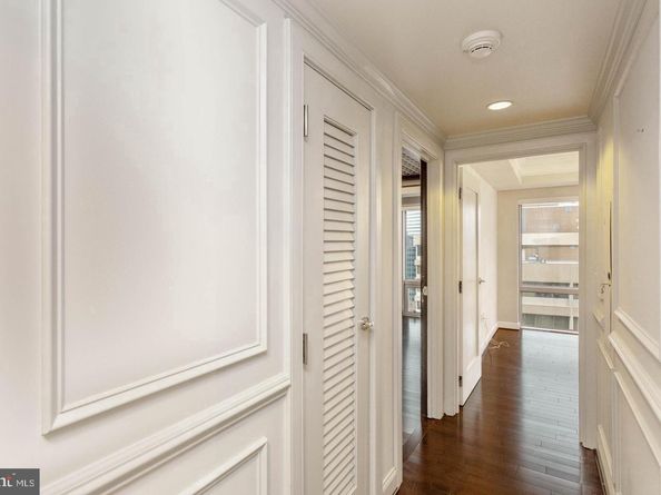 1111 19TH Street N 1707, Arlington VA 22209