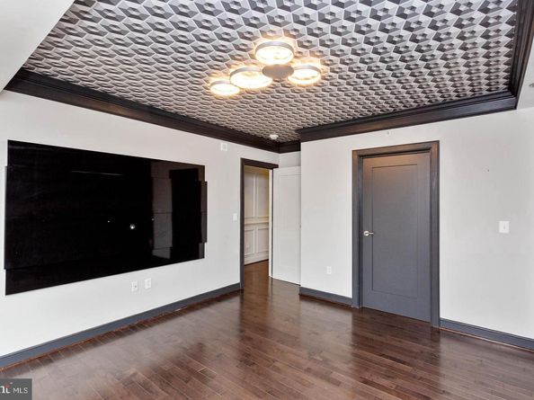 1111 19TH Street N 1707, Arlington VA 22209