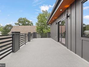 2007 S Joyce Street, Arlington VA 22202