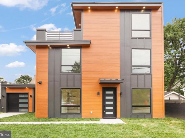 2007 S Joyce Street, Arlington VA 22202