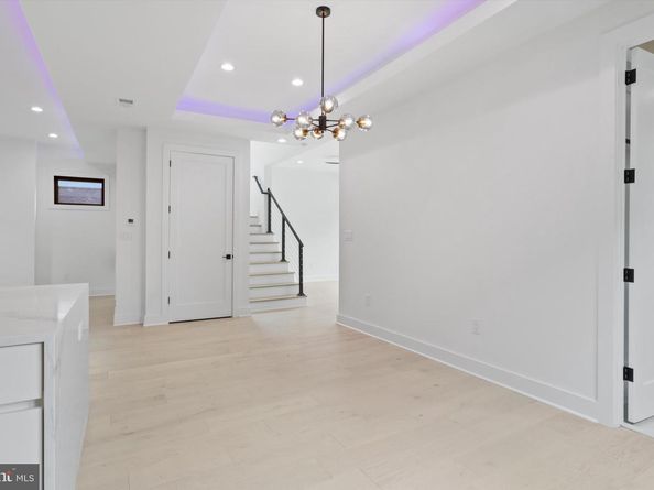 2007 S Joyce Street, Arlington VA 22202