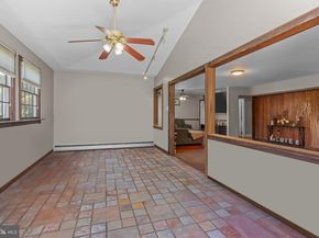 21 Downhill Road, Levittown PA 19056