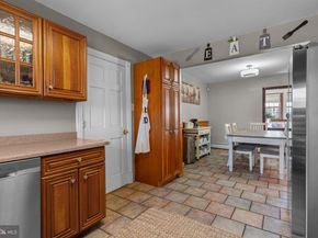 21 Downhill Road, Levittown PA 19056