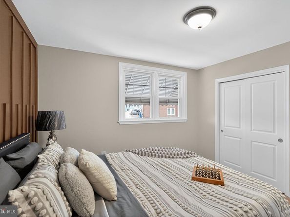 5955 Jannette Street, Philadelphia PA 19128