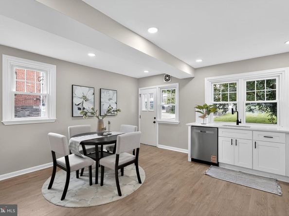 5955 Jannette Street, Philadelphia PA 19128