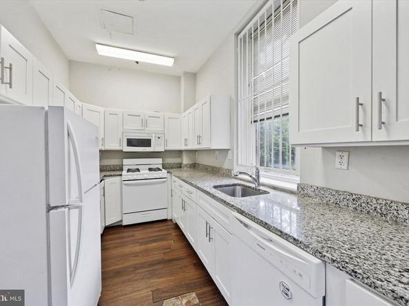 208 N 35TH Street, Philadelphia PA 19104