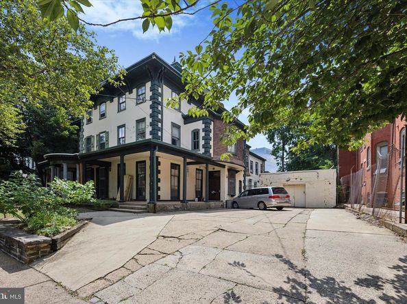 208 N 35TH Street, Philadelphia PA 19104