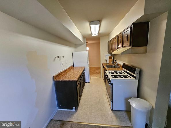 8300 Tobin Road 23, Annandale VA 22003