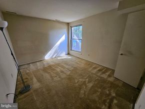 8300 Tobin Road 23, Annandale VA 22003