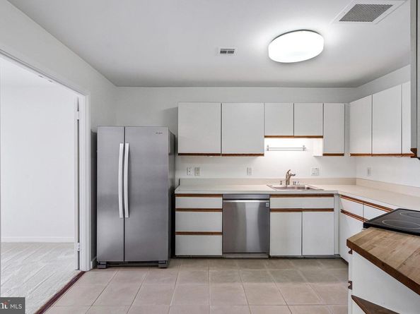 11500 Fairway Drive 402, Reston VA 20190