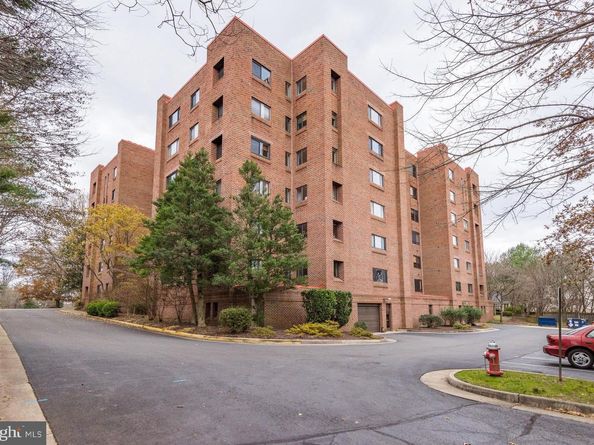 11500 Fairway Drive 402, Reston VA 20190