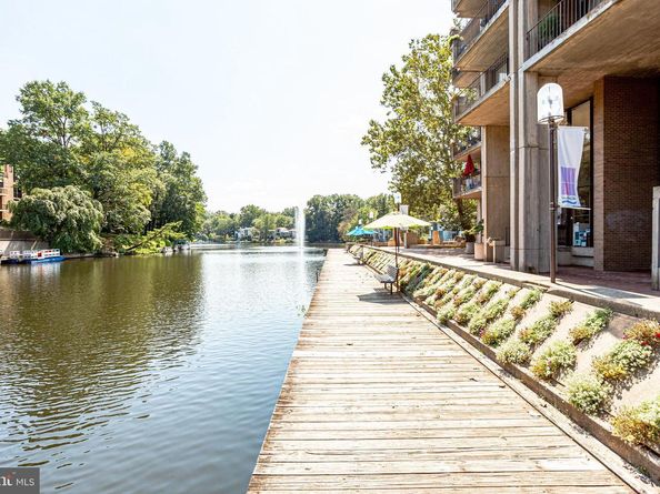 11500 Fairway Drive 402, Reston VA 20190