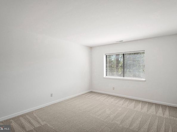 11500 Fairway Drive 402, Reston VA 20190