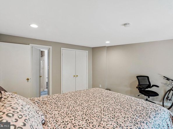 11269 Silentwood Lane, Reston VA 20191