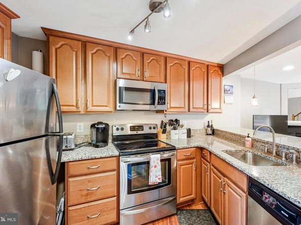 11269 Silentwood Lane, Reston VA 20191