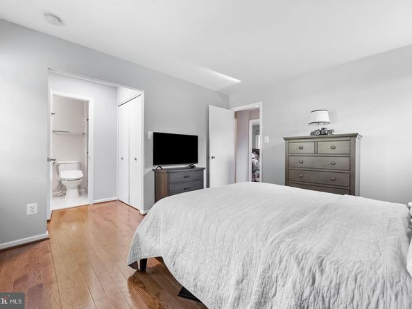 2415 Jackson Parkway, Vienna VA 22180