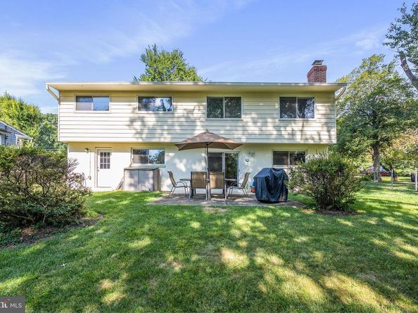 2415 Jackson Parkway, Vienna VA 22180