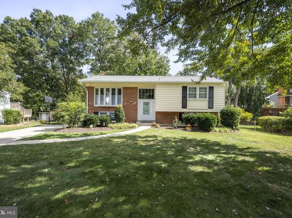 2415 Jackson Parkway, Vienna VA 22180