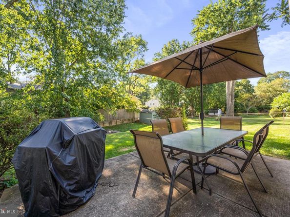 2415 Jackson Parkway, Vienna VA 22180