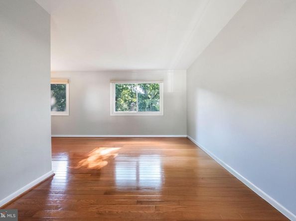 2415 Jackson Parkway, Vienna VA 22180