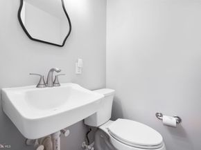 2415 Jackson Parkway, Vienna VA 22180