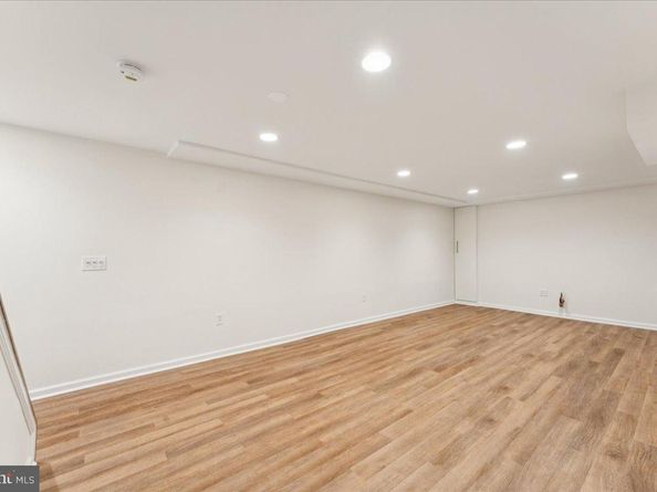 1377 Rock Chapel Road, Herndon VA 20170