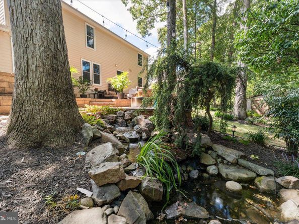 1377 Rock Chapel Road, Herndon VA 20170