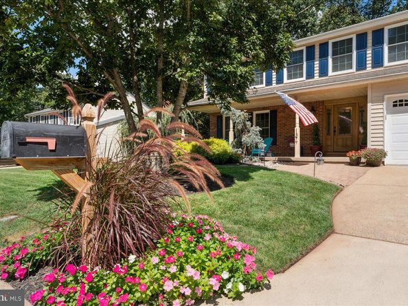 1377 Rock Chapel Road, Herndon VA 20170